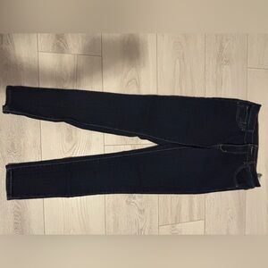 Levi’s dark wash skinny jean leggings